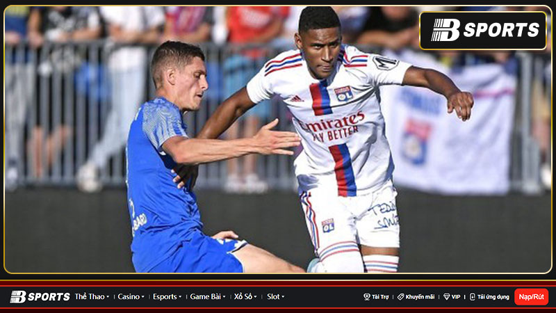 Auxerre thắng Lyon, lội ngược dòng ngoạn mục