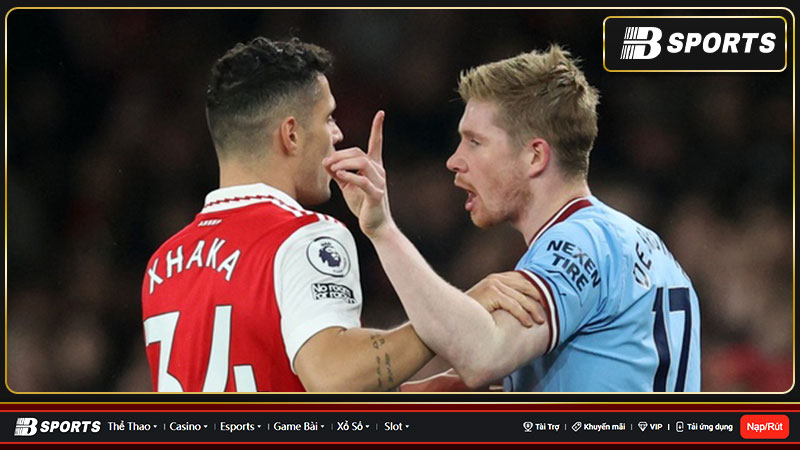 De Bruyne nổi cáu với HLV Arteta