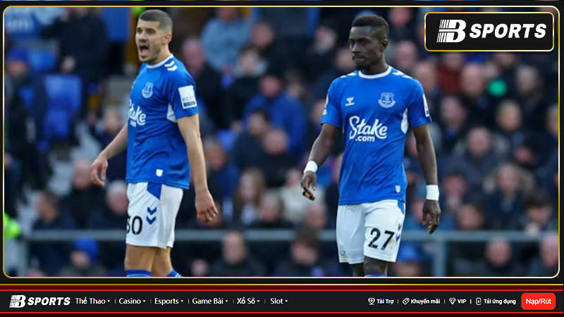 Thất bại này đã khiến Everton tụt xuống vị trí thứ 18