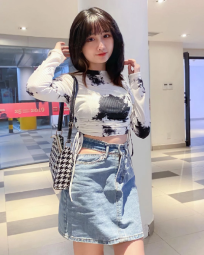 Gu thời trang cực cuốn của nàng Huyền