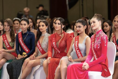 Các thí sinh đến từ các quốc gia trên toàn thế giới