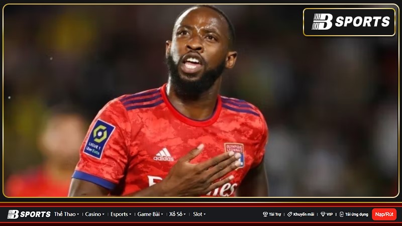 Aston Villa được cho là đã xác định tiền đạo Moussa Dembele của Lyon sẽ là mục tiêu chuyển nhượng của đội chủ sân Villa Park trong mùa hè này.