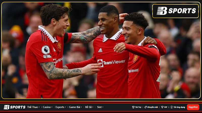 Thành tích của Rashford đã cân bằng với Ronaldo