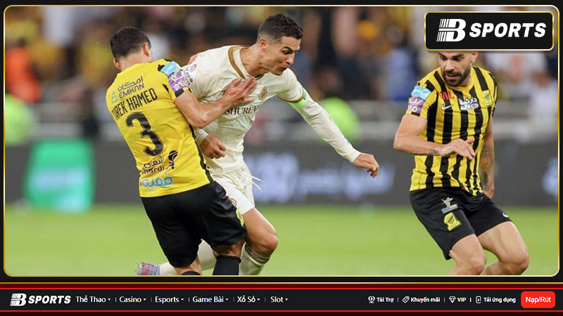 Al Nassr thua Al-Ittihad đánh mất ngôi đầu bảng