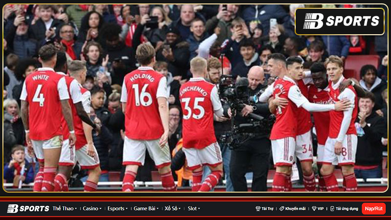 Arsenal thắng Crystal Palace, lập kỷ lục mới