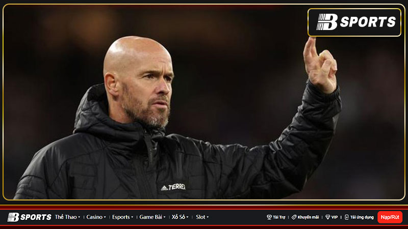 Erik ten Hag bị FA phạt nặng