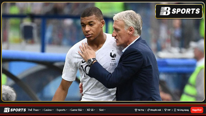 HLV Deschamps xác nhận khả năng Mbappe làm đội trưởng tuyển Pháp