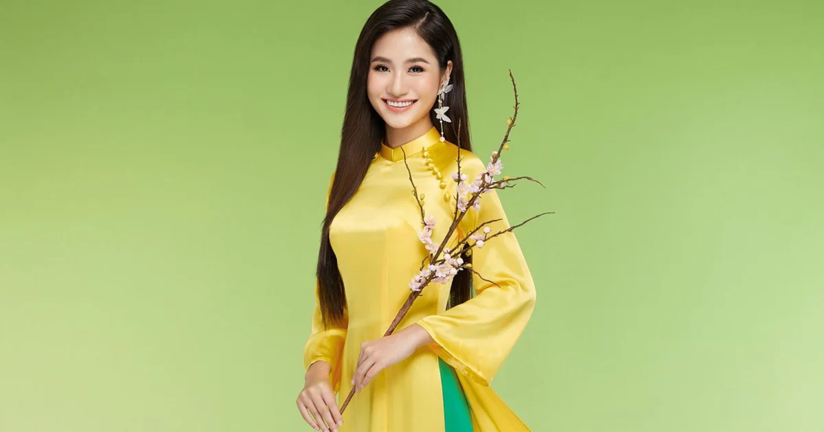 Vẻ đẹp "nghiêng nước nghiêng thành" của Hoa hậu Nguyễn Thanh Hà