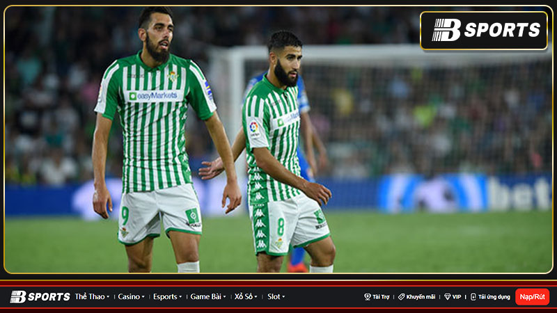 Real Betis đến làm khách trên sân của MU vòng 1/8 Europa League