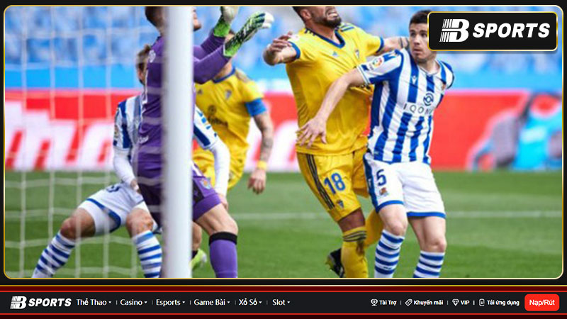 Sociedad hòa Cadiz 0-0 là điều tuyệt vời cho đội khách