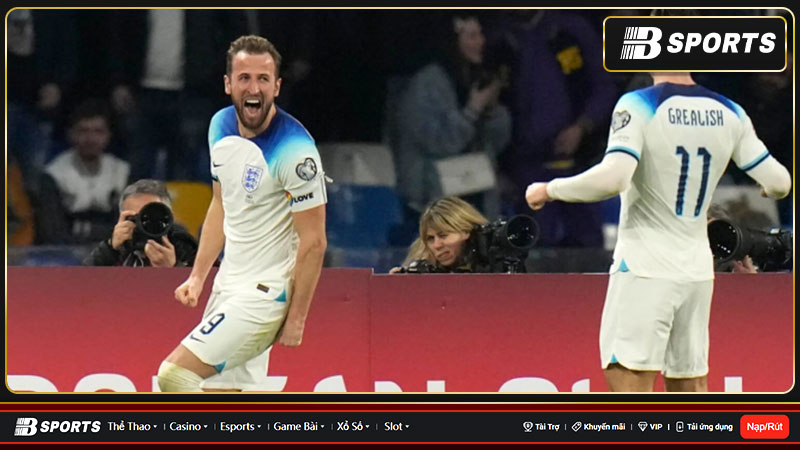 Wayne Rooney ca ngợi Harry Kane sau khi bị phá kỷ lục