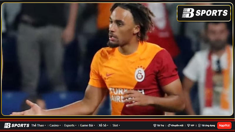 Sacha Boey lọt tầm ngắm Arsenal và Liverpool