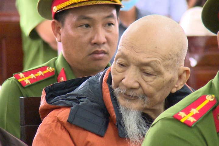 Thầy ông nội đã bị bắt
