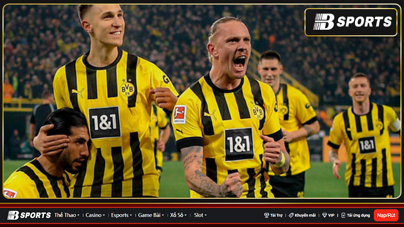 Ban huấn luyện và đội hình hiện tại của Dortmund