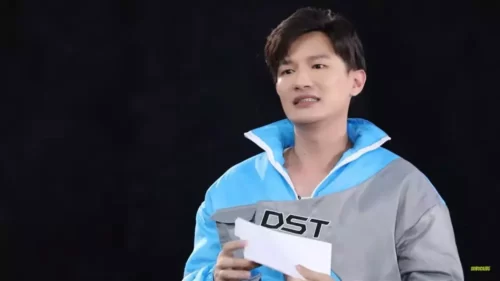 Phong cách thời trang mang thương hiệu của Dược Sĩ Tiến