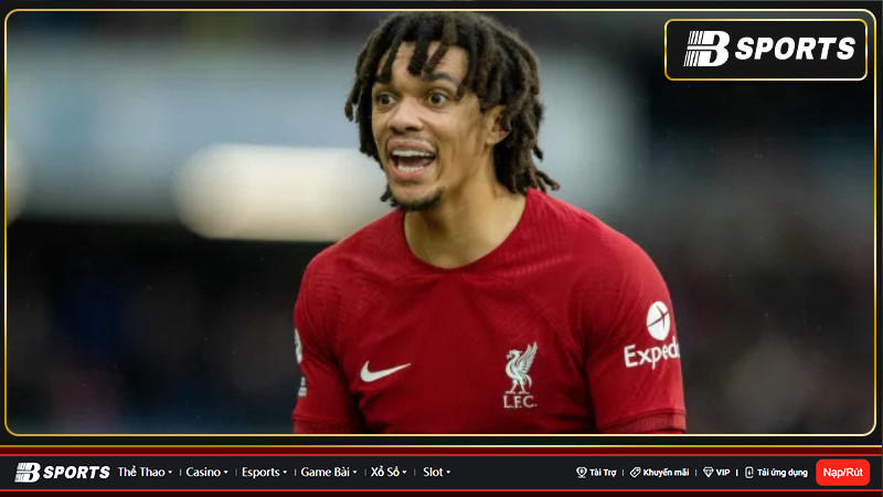 Trent Alexander-Arnold và Ben White bị loại khỏi tuyển Anh