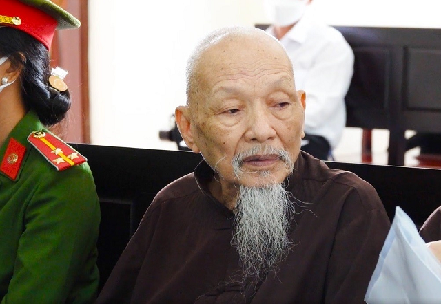 Thầy ở vành móng ngựa
