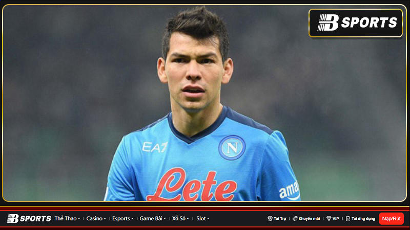 Hirving Lozano còn chưa đầy 16 tháng trong hợp đồng với Napoli