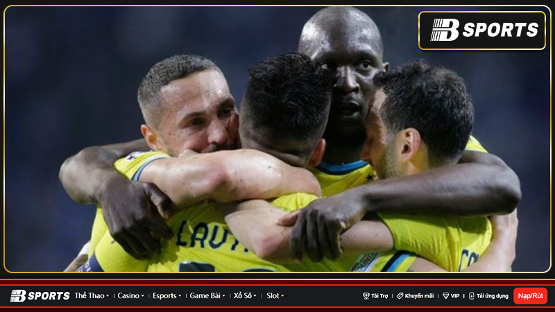 Phản ứng của HLV Simone Inzaghi khi Hakan Calhanoglu nói về chiến thắng của Inter