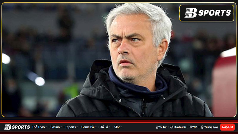Yêu cầu ban lãnh đạo cấp thêm tiền, nếu như không được đáp ứng, Mourinho sẵn sàng nói lời chia tay