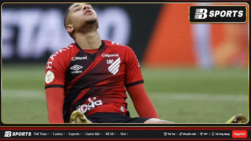 Ngôi sao của Athletico Paranaense, Vitor Roque, được cho là đã từ chối chuyển đến Arsenal để gia nhập Barcelona vào mùa hè này.