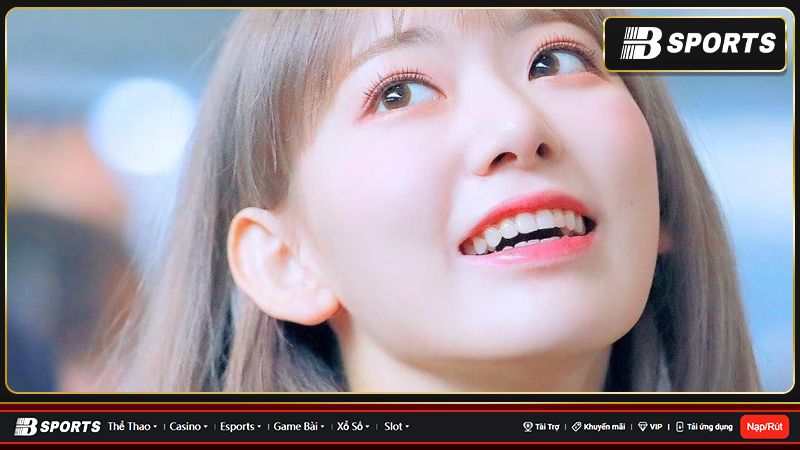 Miyawaki Sakura sự nghiệp tại Nhật Bản